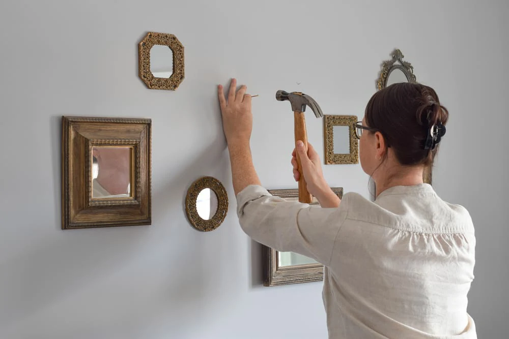 7 Simple Steps to Hang a Heavy Mirror Like a Pro